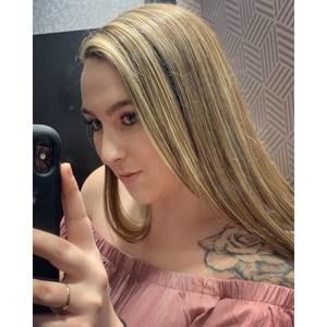 Meet your Posher, Brianna